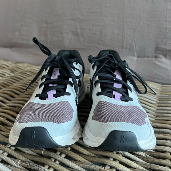 On Running Sneakers in Black and Purple - Picture 3 of 5